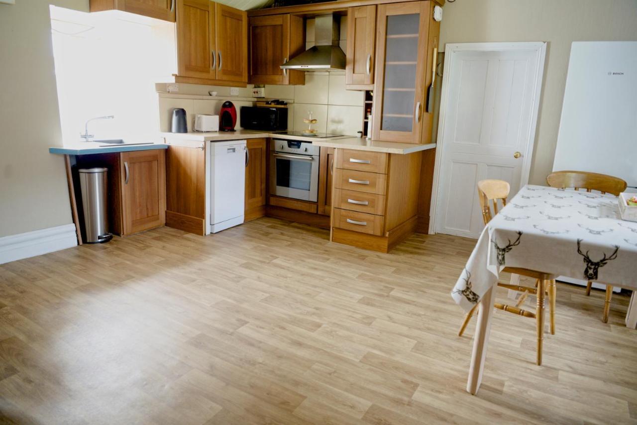 Corderry Farmhouse, Idyllic Cottage Amid 250 Acres Lisvernane Bagian luar foto